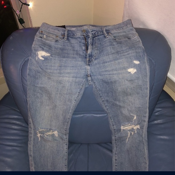ABERCROMBIE AND FITCH JEANS - Picture 1 of 7